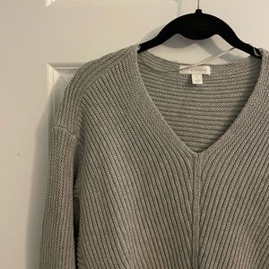 Grey ribbed v-neck sweater, S